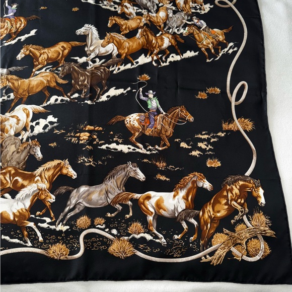 HERMES Le Mustangs Silk Scarf Vintage Equestrian Print STUNNING - Picture 5 of 12